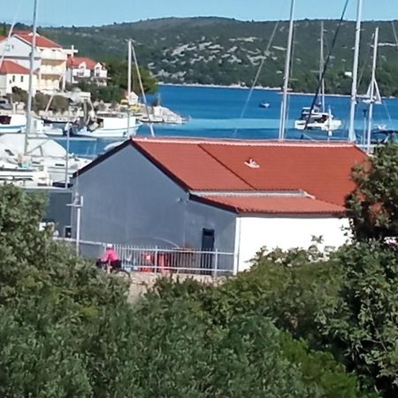 Apartments Lavanda - Free Parking And Grill Йезера Екстериор снимка