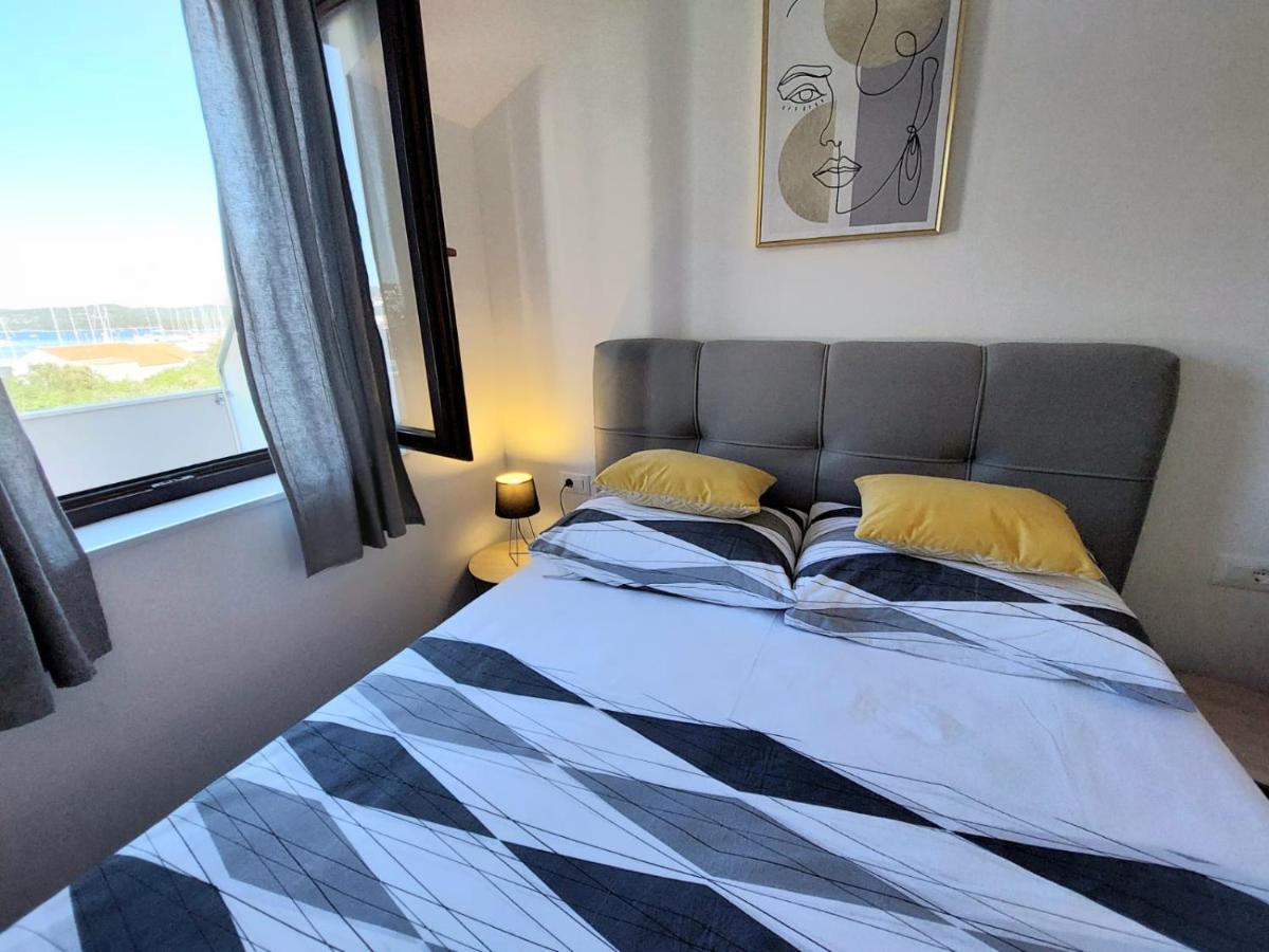 Apartments Lavanda - Free Parking And Grill Йезера Екстериор снимка