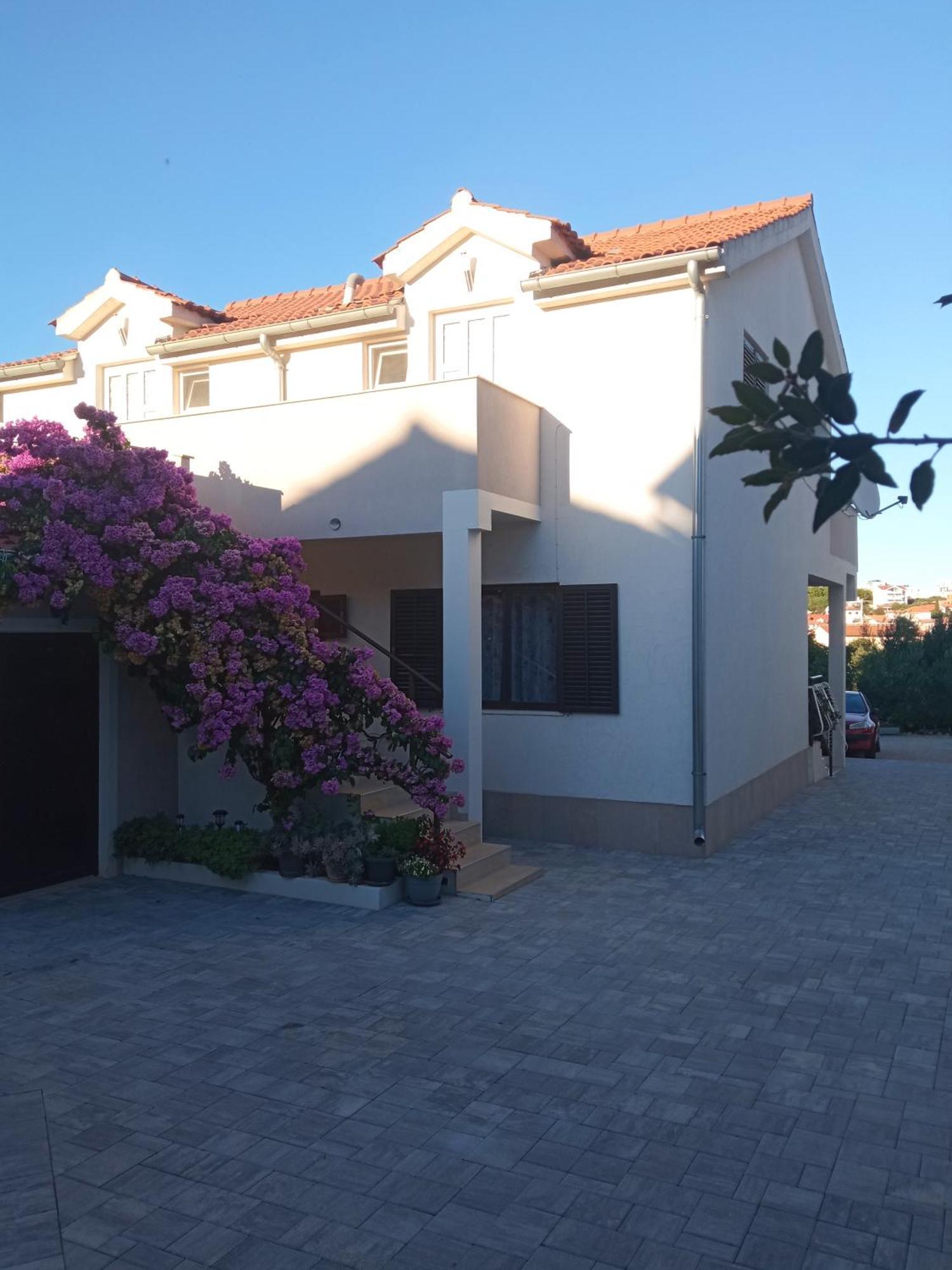 Apartments Lavanda - Free Parking And Grill Йезера Екстериор снимка